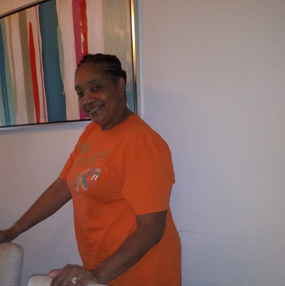 Meet your Posher, Melody delois